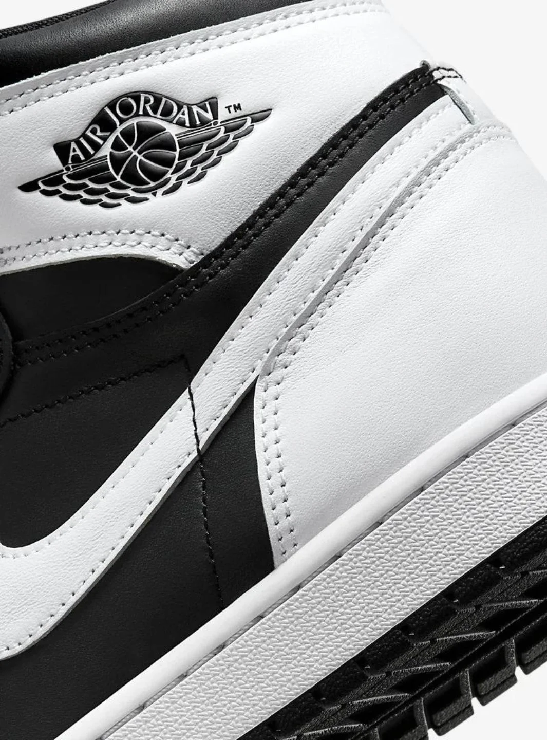 Air Jordan 1 Retro High OG Black White - Image 6