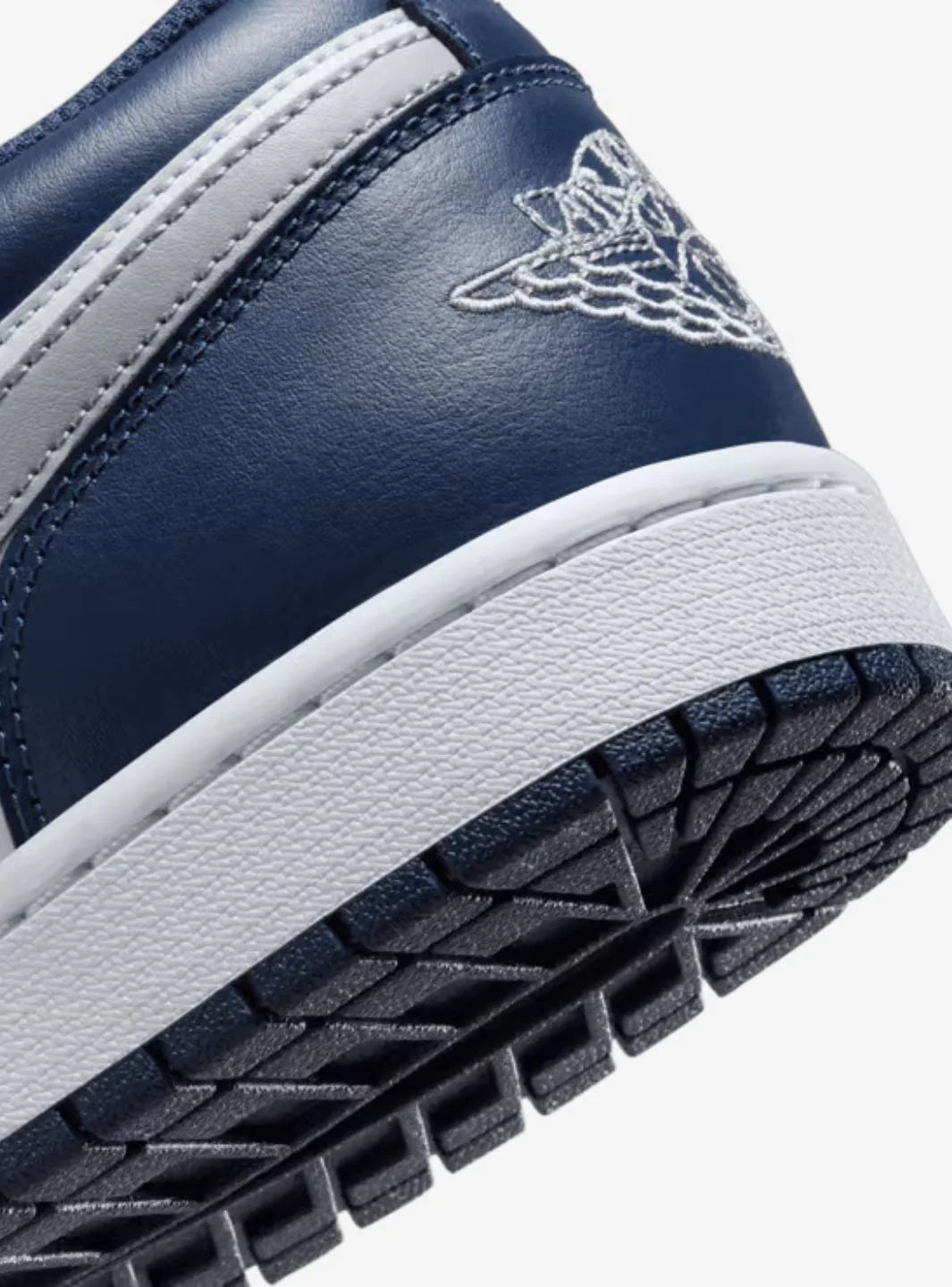 Air Jordan 1 Low Midnight Navy Wolf Grey - Image 5