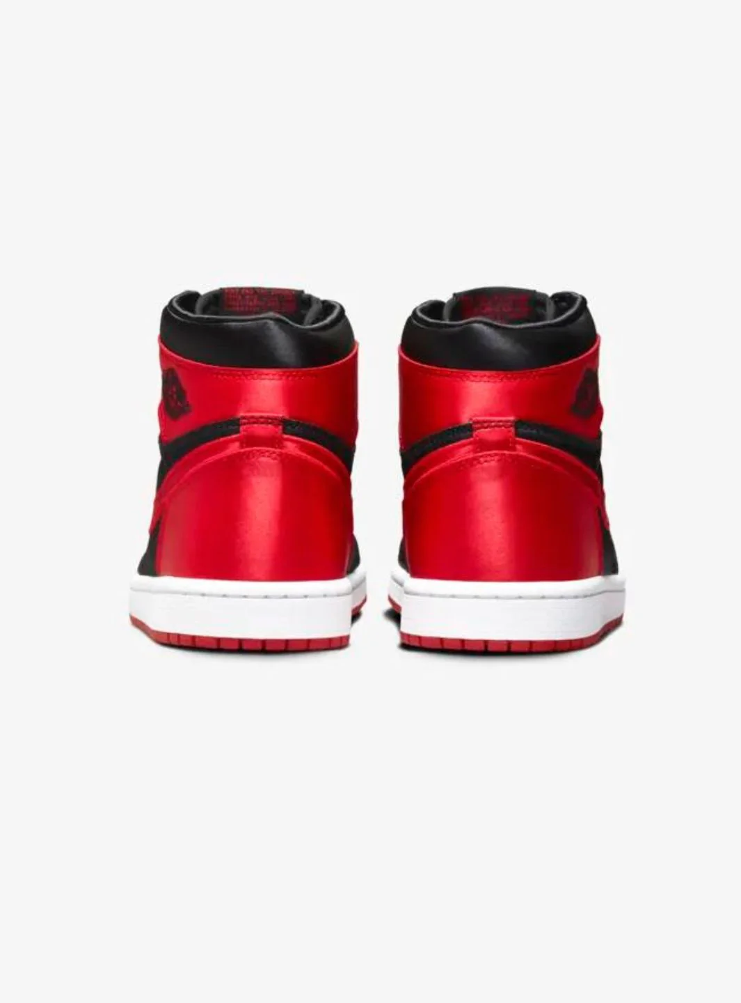 Air Jordan 1 Retro High OG Satin Bred - Image 3