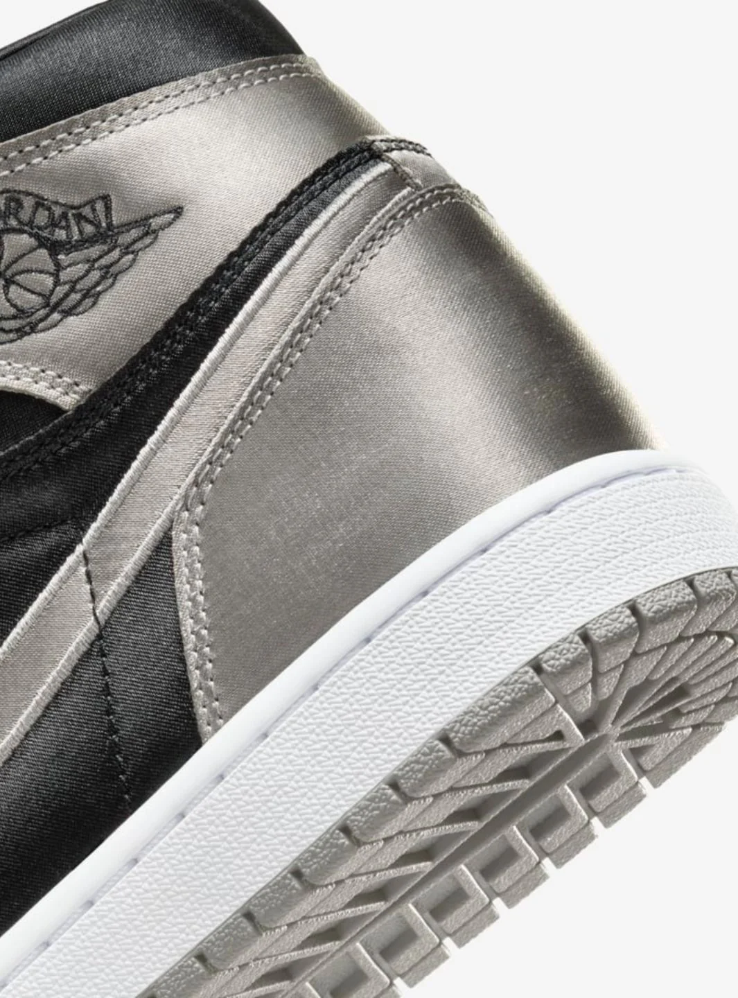Air Jordan 1 Retro High OG Satin Shadow - Image 5