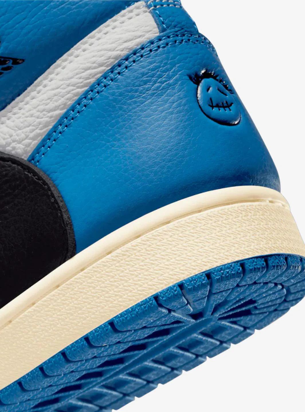 Air Jordan 1 Retro High OG SP Fragment x Travis Scott - Image 12