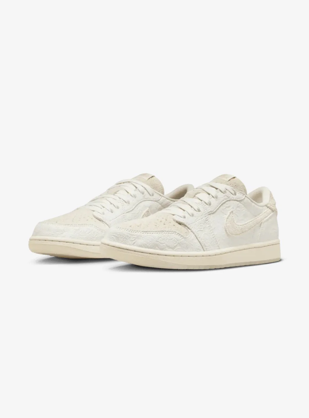 Air Jordan 1 Retro Low OG Chris Paul - Image 2