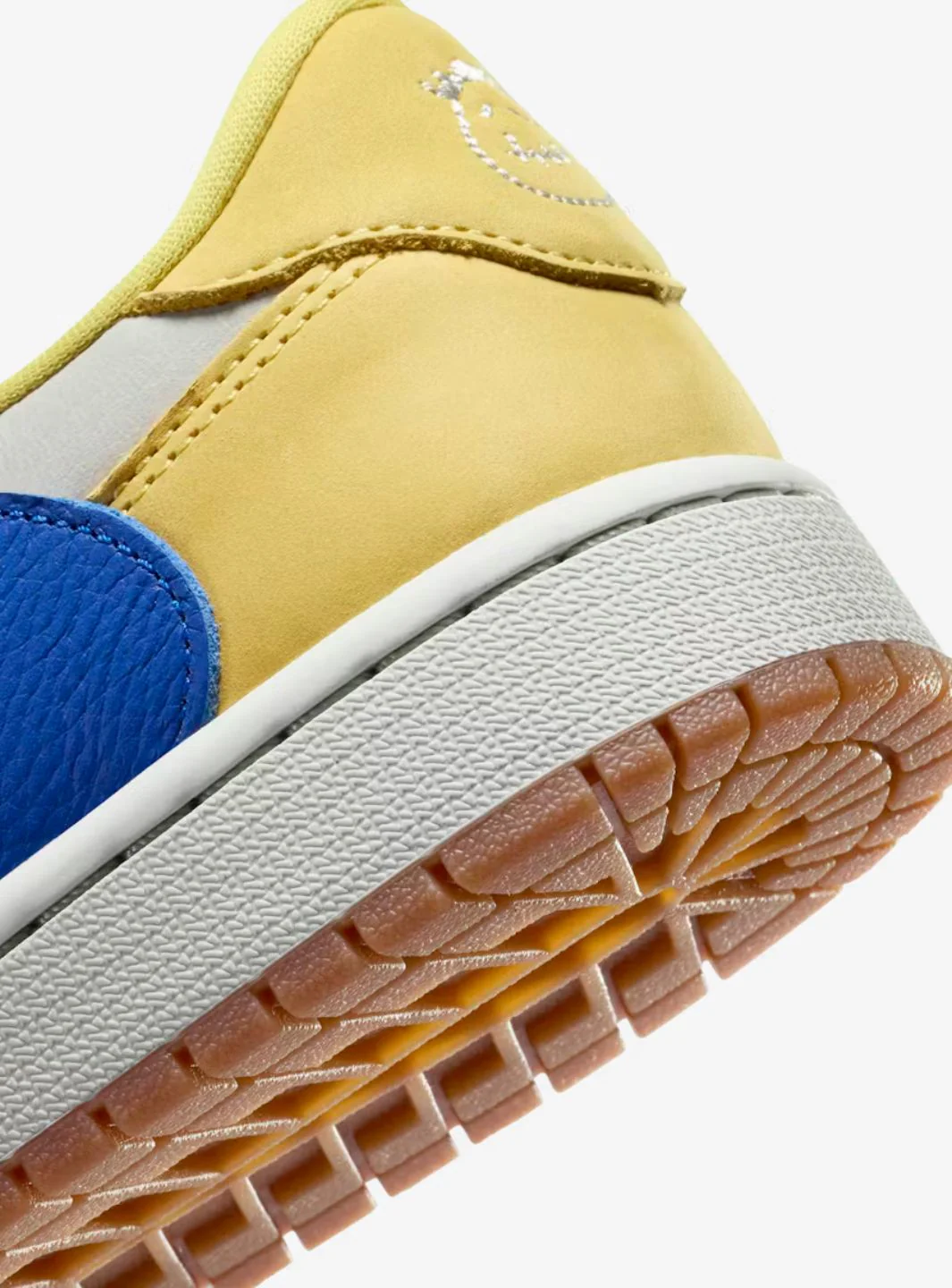Air Jordan 1 Retro Low OG SP Travis Scott Canary - Image 4