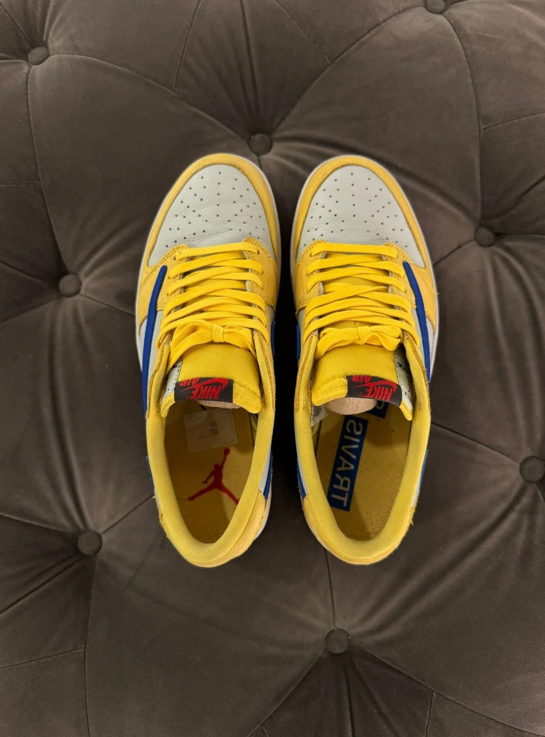 Air Jordan 1 Retro Low OG SP Travis Scott Canary - Usato 9.5/10 - Image 5