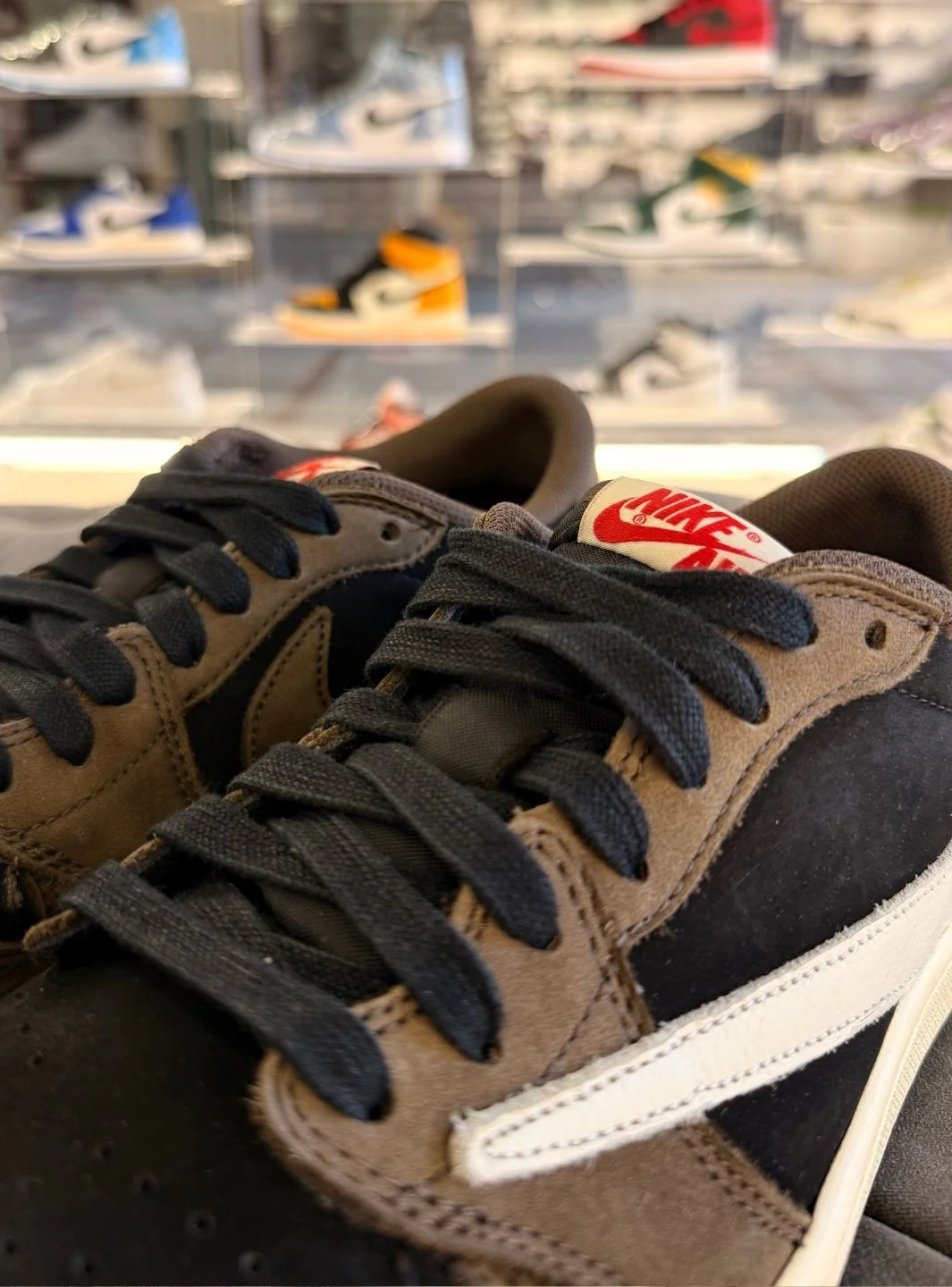 Air Jordan 1 Retro Low OG SP Travis Scott Mocha - Usato 9/10 - Image 5