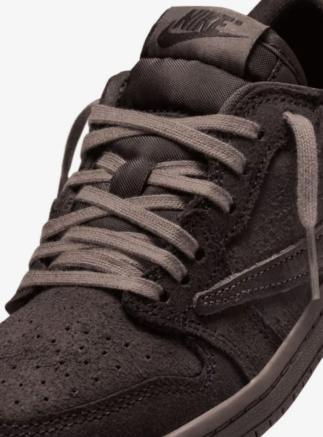 Air Jordan 1 Retro Low OG SP Travis Scott Velvet Brown (PS) - Image 3
