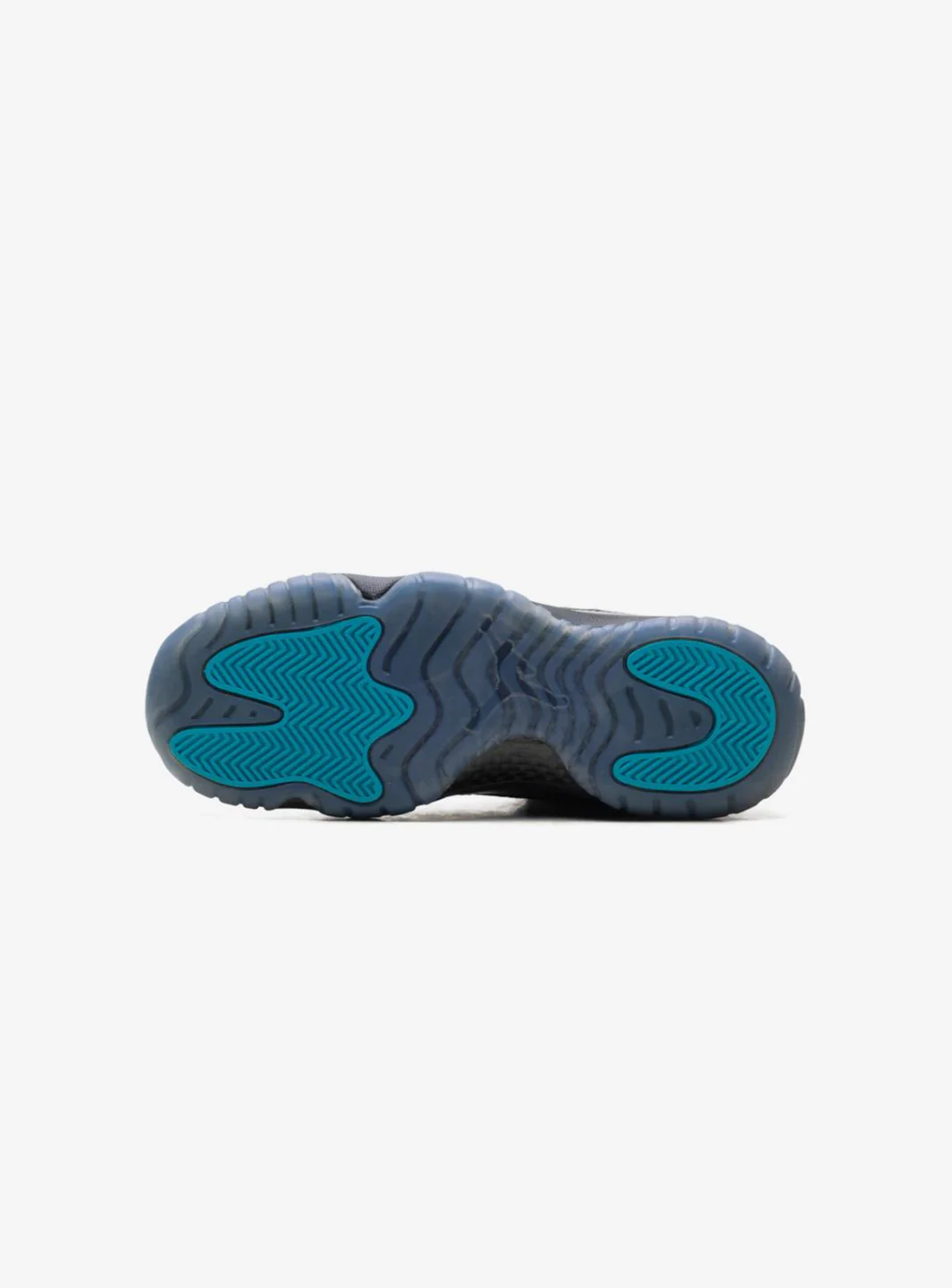 Air Jordan 11 Retro Gamma Blue (2025) (GS) - Image 4