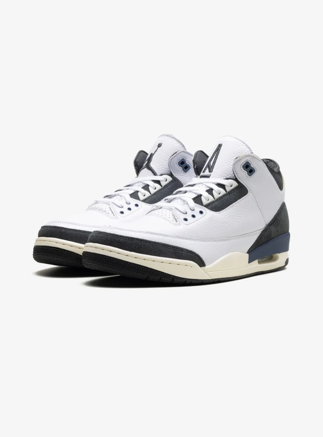 Air Jordan 3 Retro OG SP A Ma Maniére Diffused Blue - Image 2