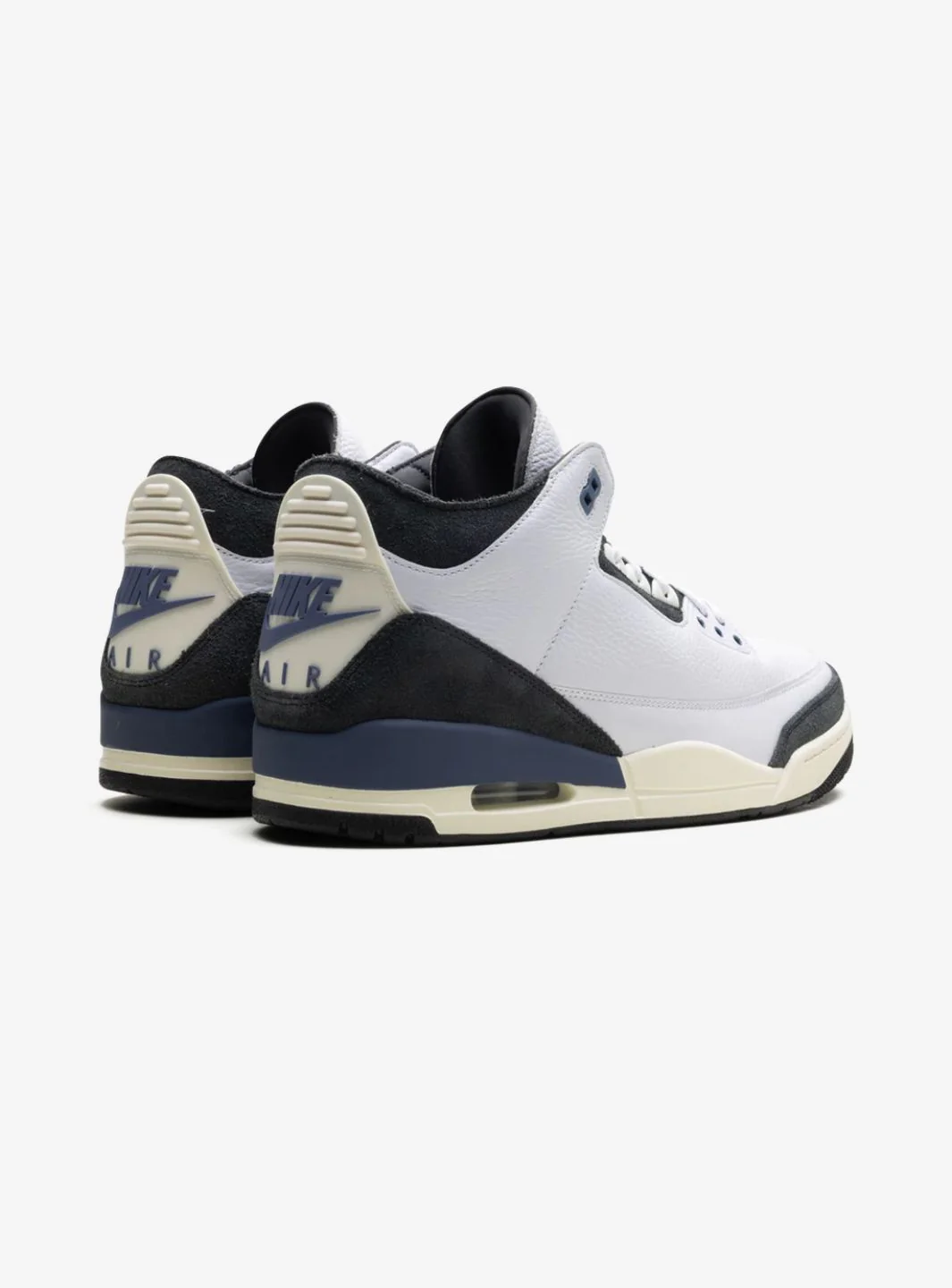 Air Jordan 3 Retro OG SP A Ma Maniére Diffused Blue - Image 3