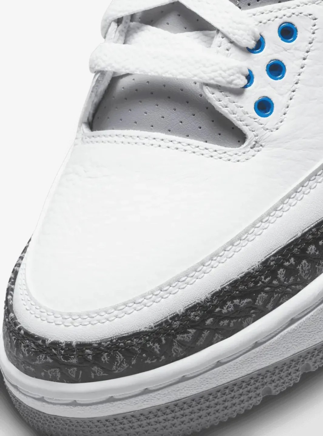 Air Jordan 3 Retro Racer Blue - Image 3