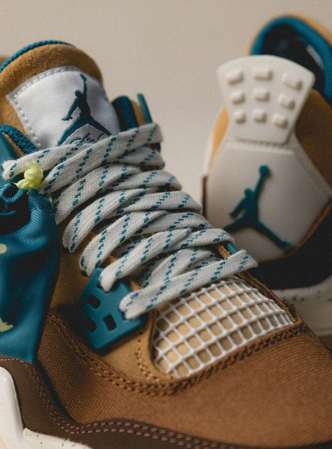 Air Jordan 4 Retro Cacao Wow - Image 6