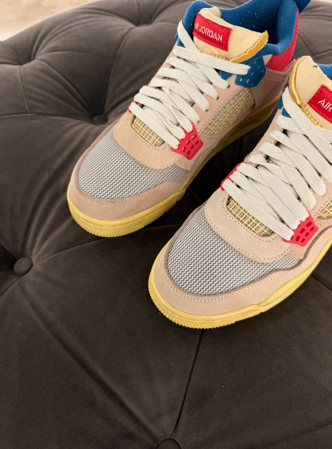Air Jordan 4 Retro Union Guava Ice - Usato 9/10 - Image 13