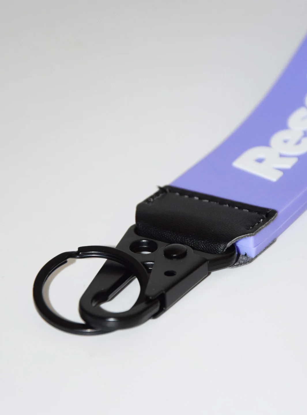 ResellZone FlexTag Keychain Purple - Image 3