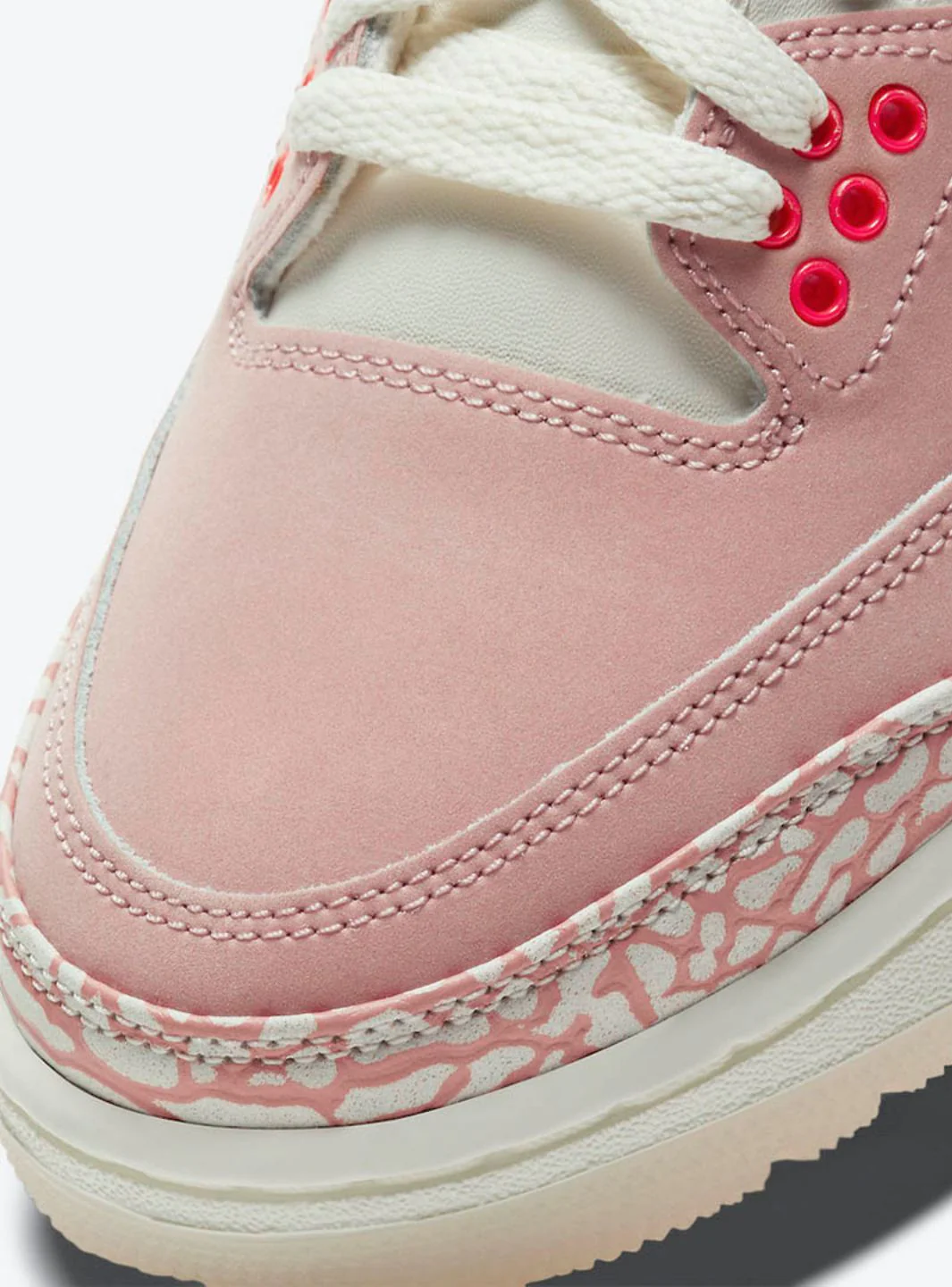 Air Jordan 3 Retro Rust Pink - Image 3