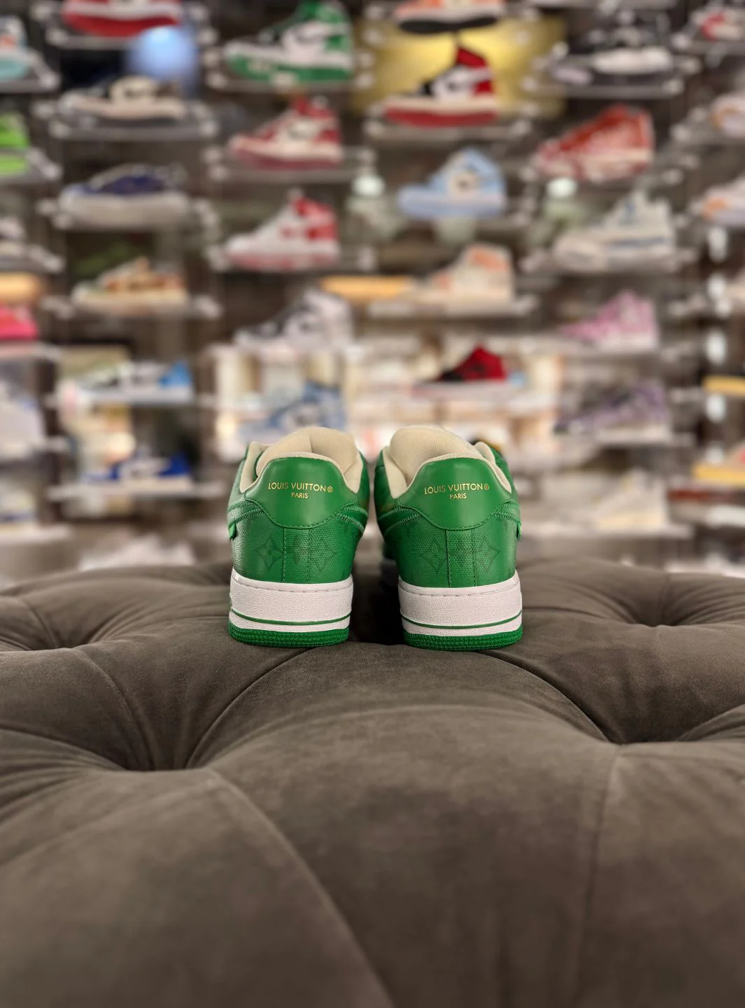 Louis Vuitton Nike Air Force 1 Low By Virgil Abloh White Green - Usato 9.9/10 - Image 4