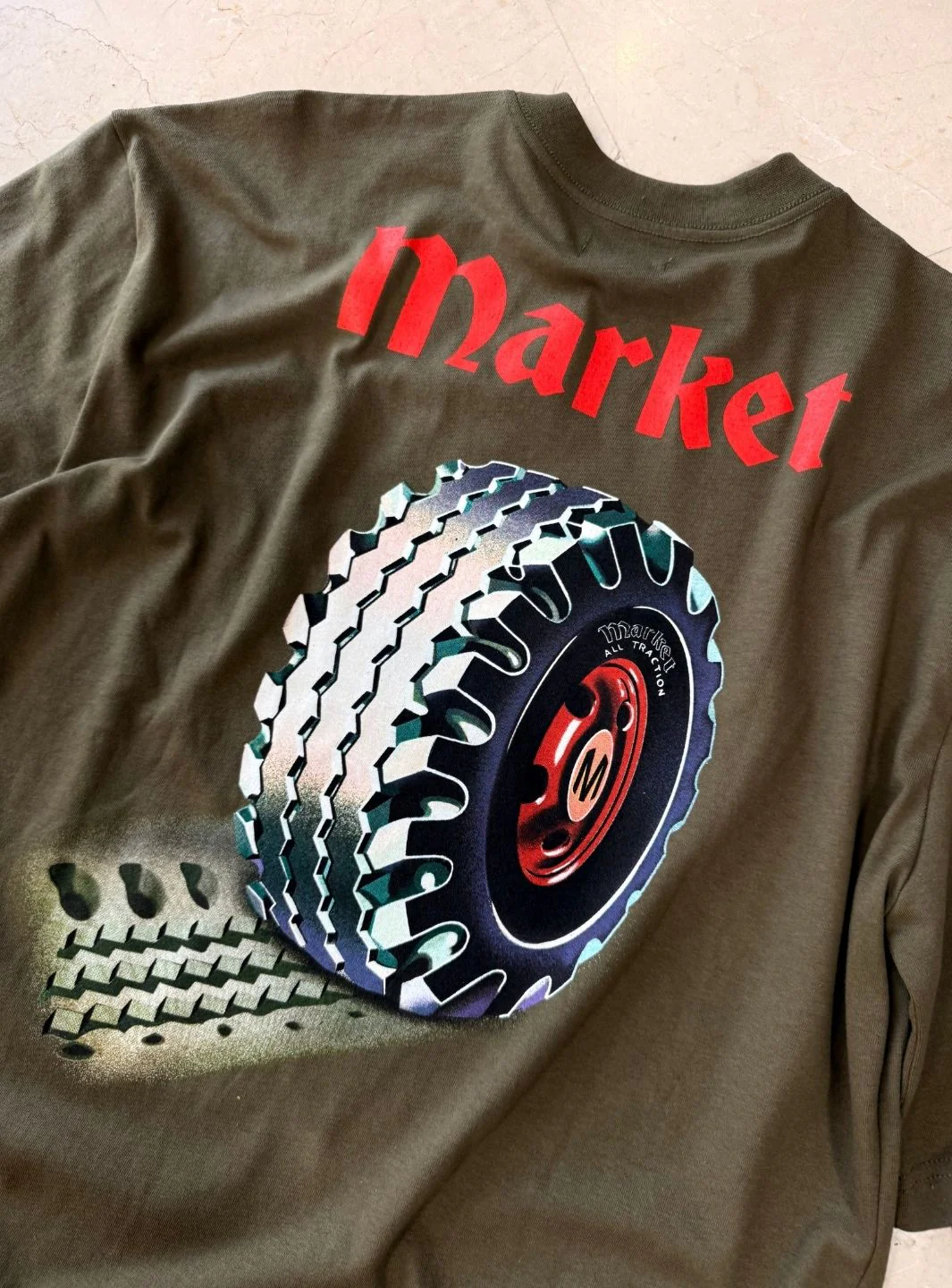 Market Studios Longsleeve Green - Image 6