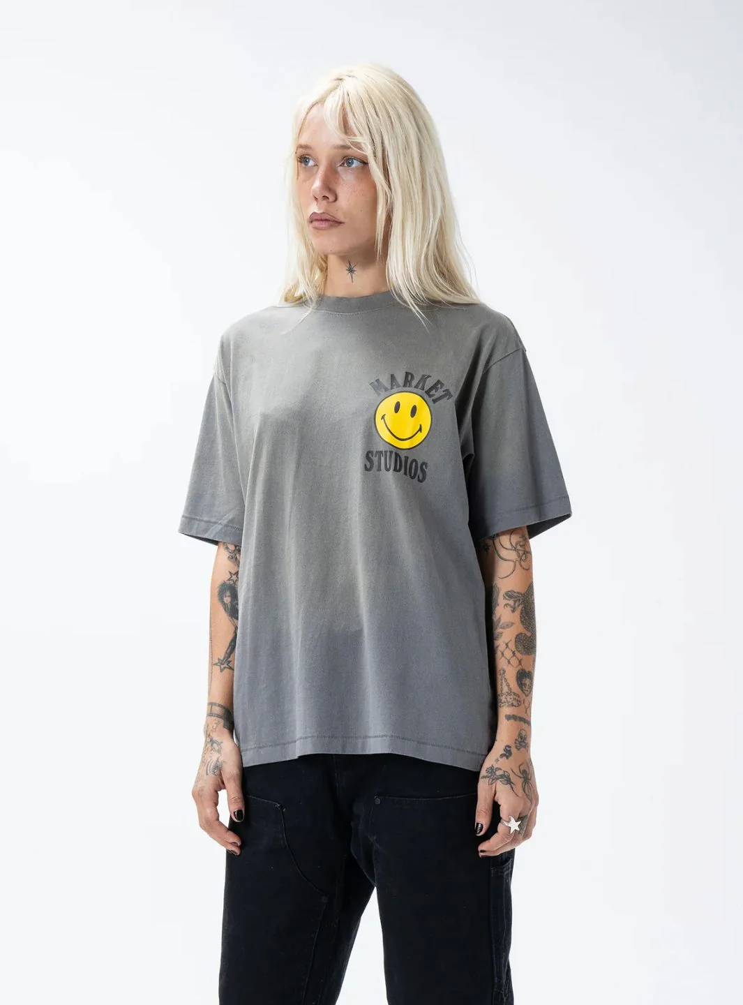 Market Studios Smiley Lockup T-Shirt Cement - Image 5