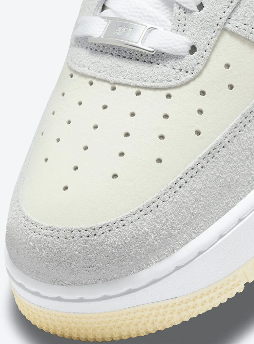 Nike Air Force 1 Low SP Undefeated 5 On It Dunk vs. AF1 - Image 3