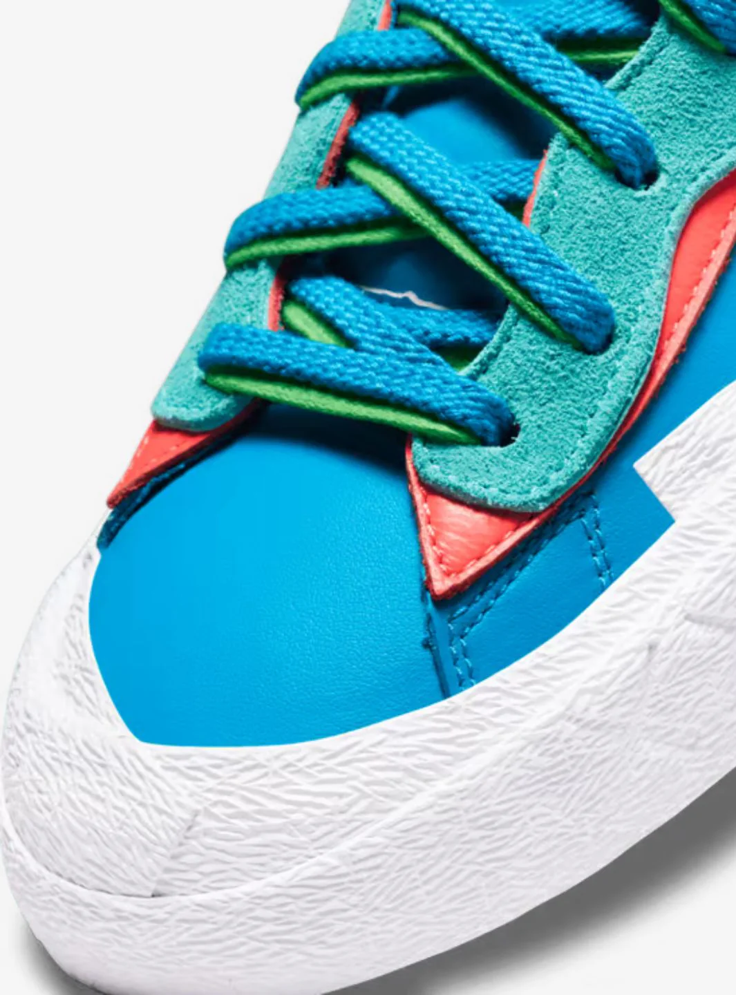 Nike Blazer Low Sacai KAWS Neptune Blue - Image 3
