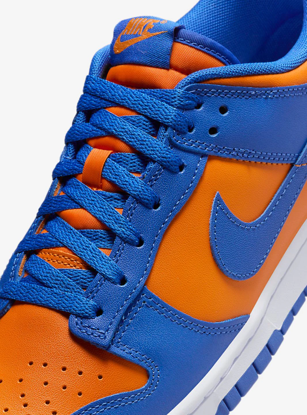Nike Dunk Low Knicks - Image 3