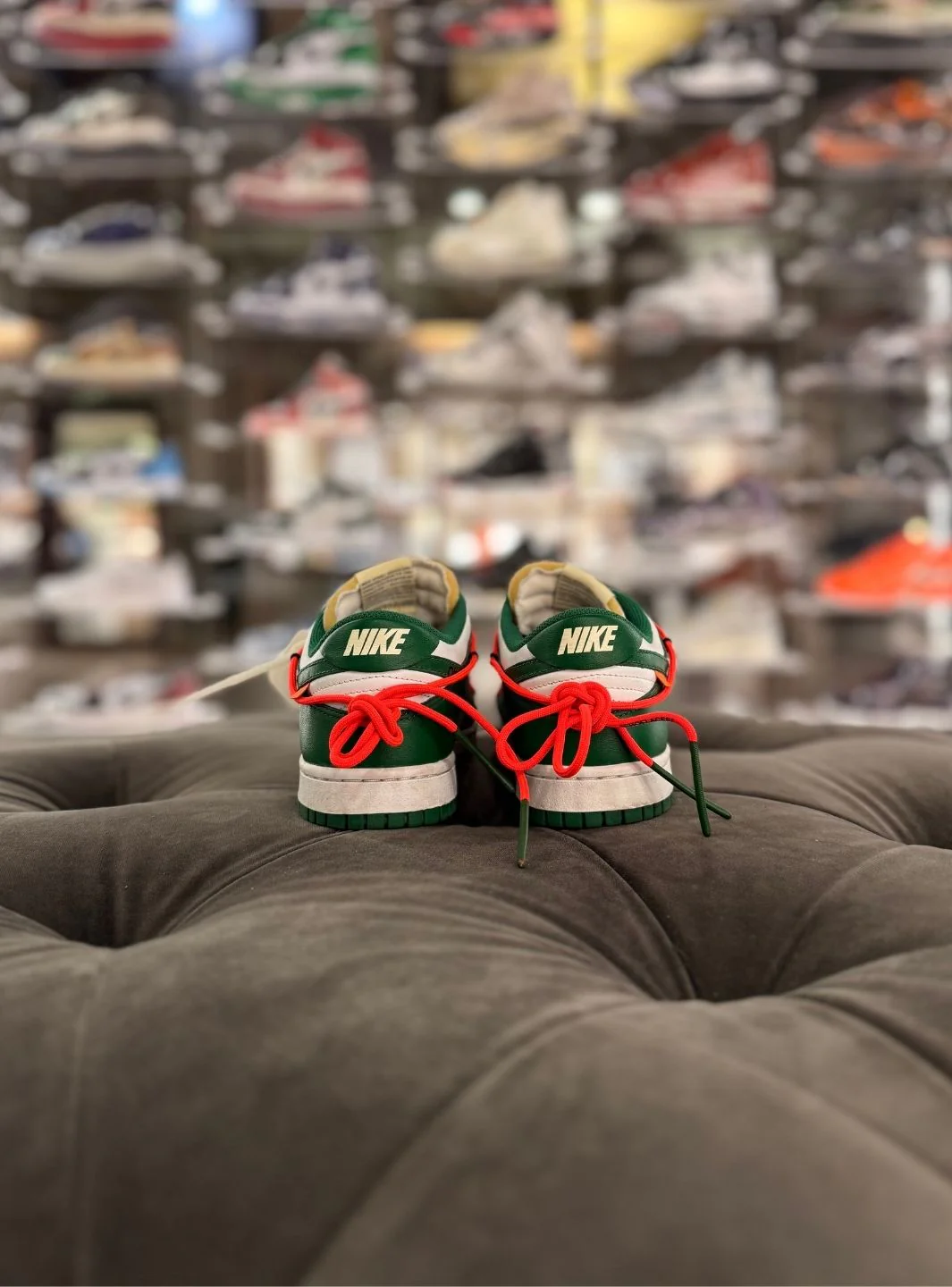 Nike Dunk Low Off-White Pine Green - Usato 9/10 - Image 3