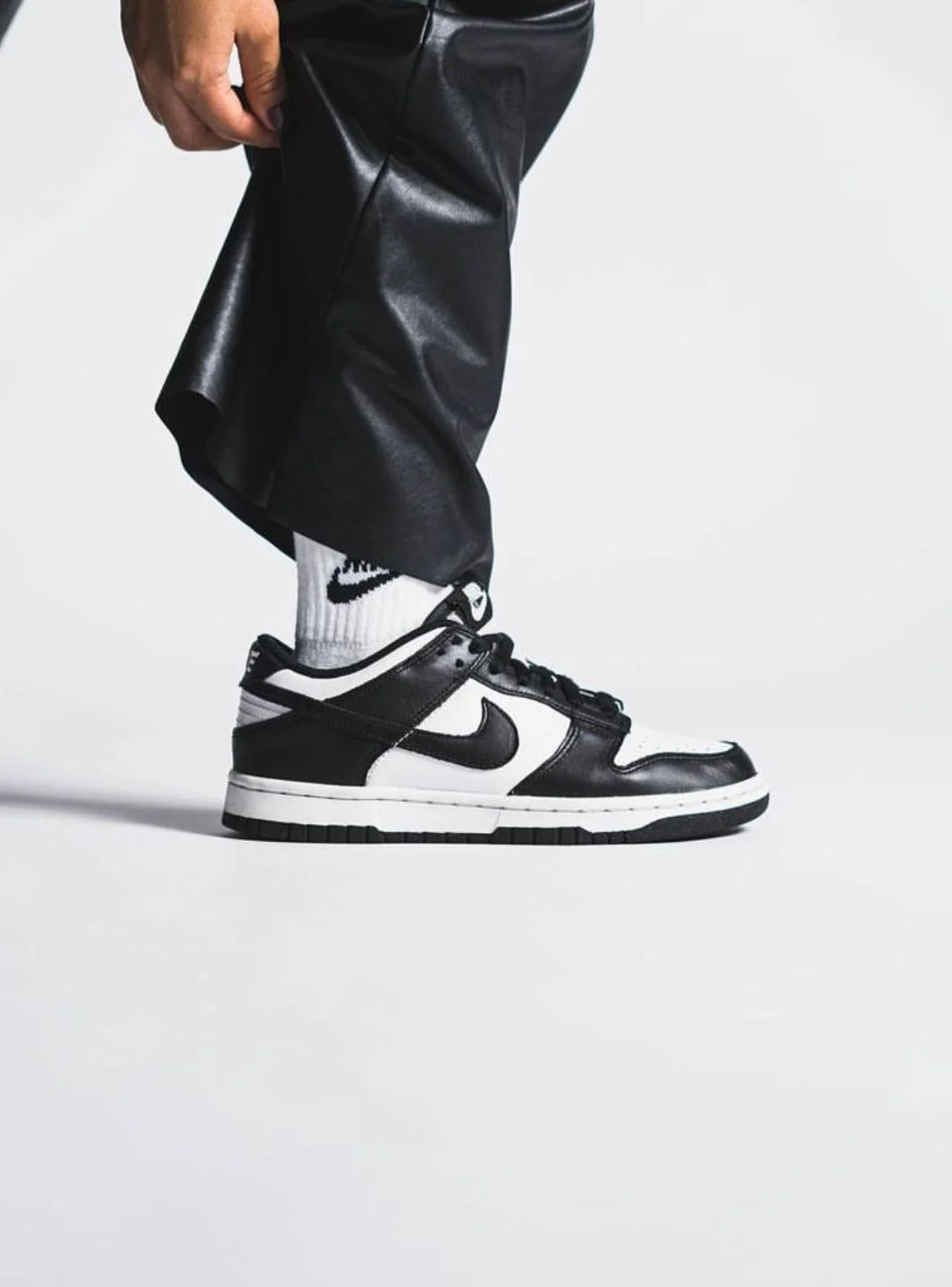 Nike Dunk Low Retro White Black Panda - Image 9