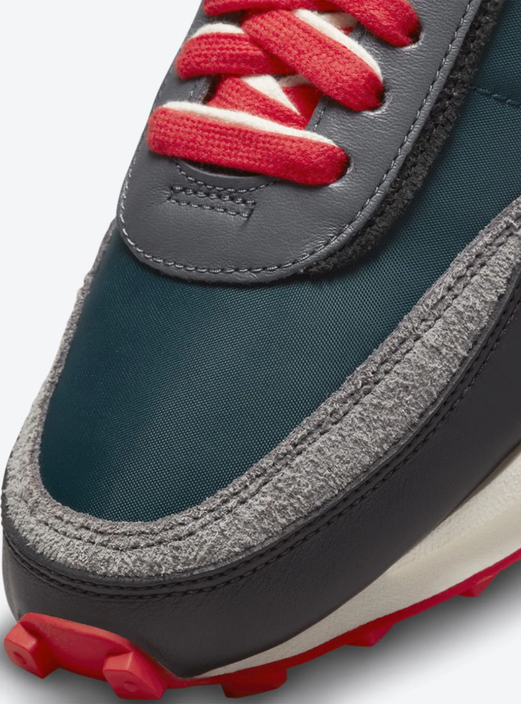 Nike LD Waffle Sacai Undercover Midnight Spruce University Red - Image 3