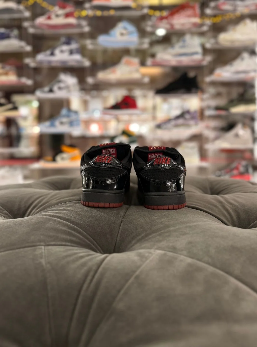 Nike SB Dunk Low Mafia - Usato 10/10 - Image 4