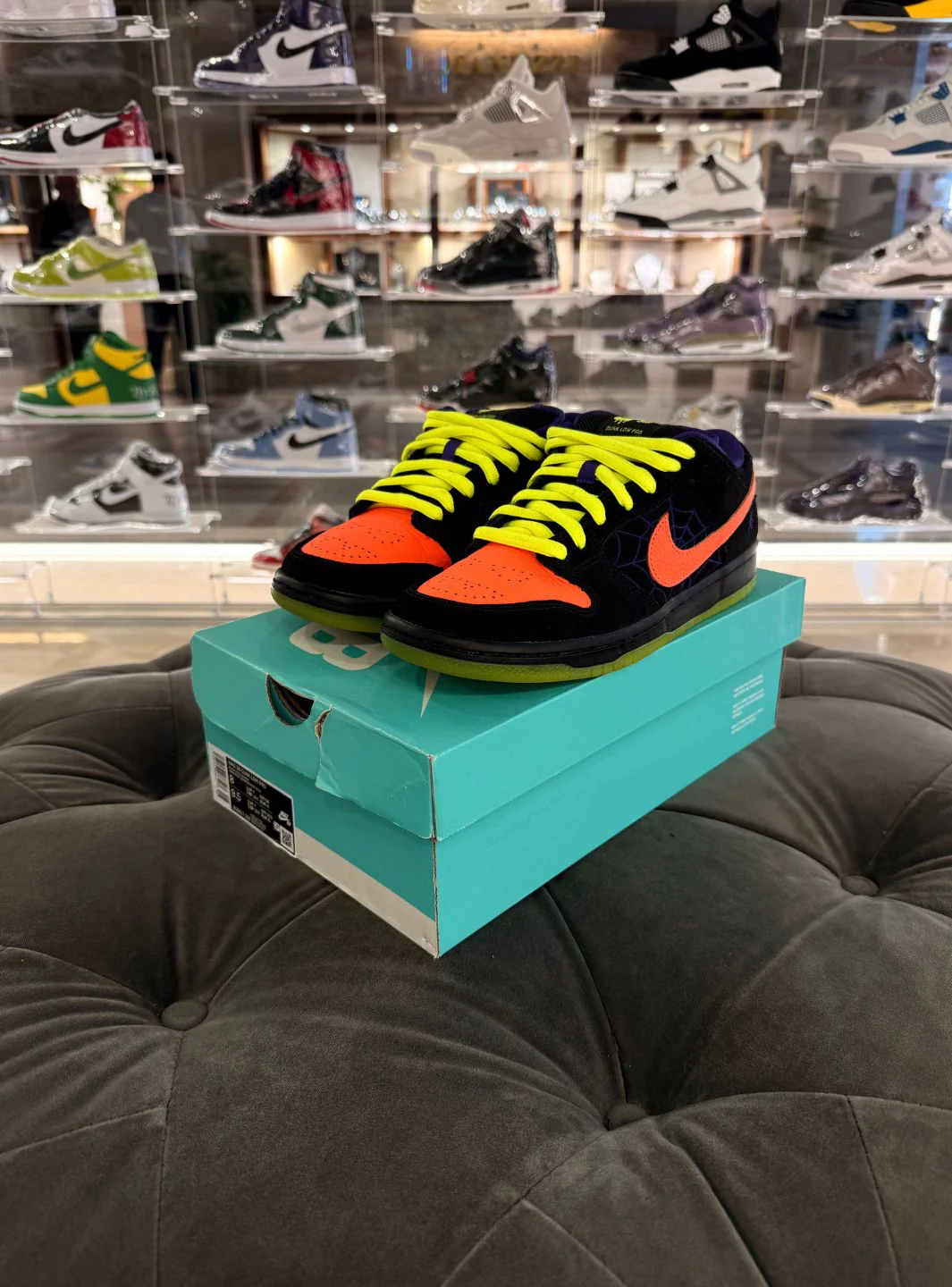 Nike SB Dunk Low Night of Mischief Halloween - Usato 9/10 - Image 13