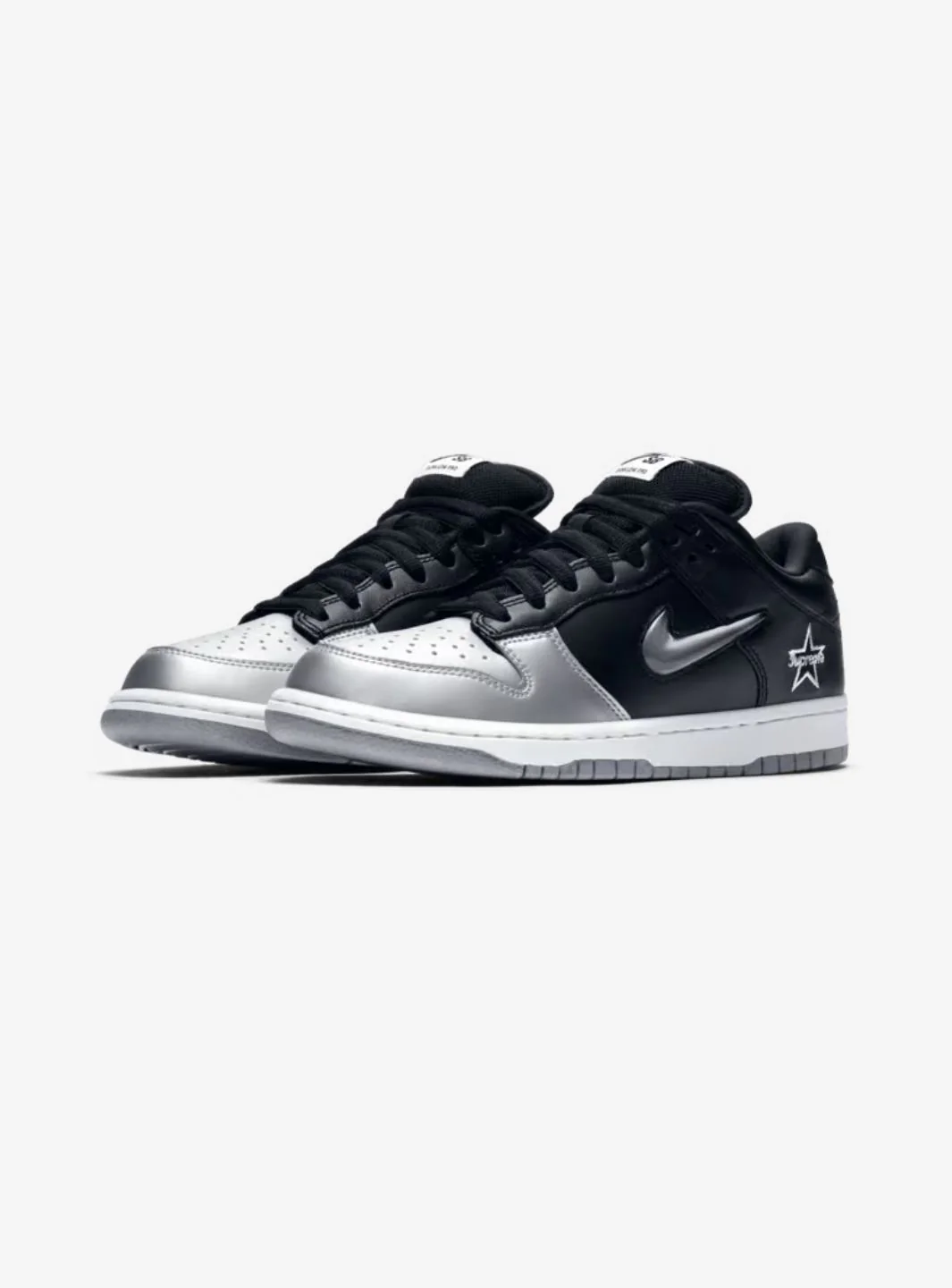 Nike SB Dunk Low Supreme Jewel Swoosh Silver - Image 2