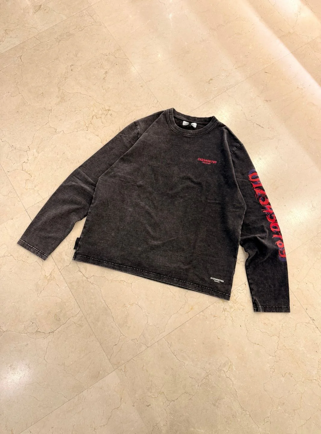 Numeri Archivio Longsleeve Washed Black Red - Image 3