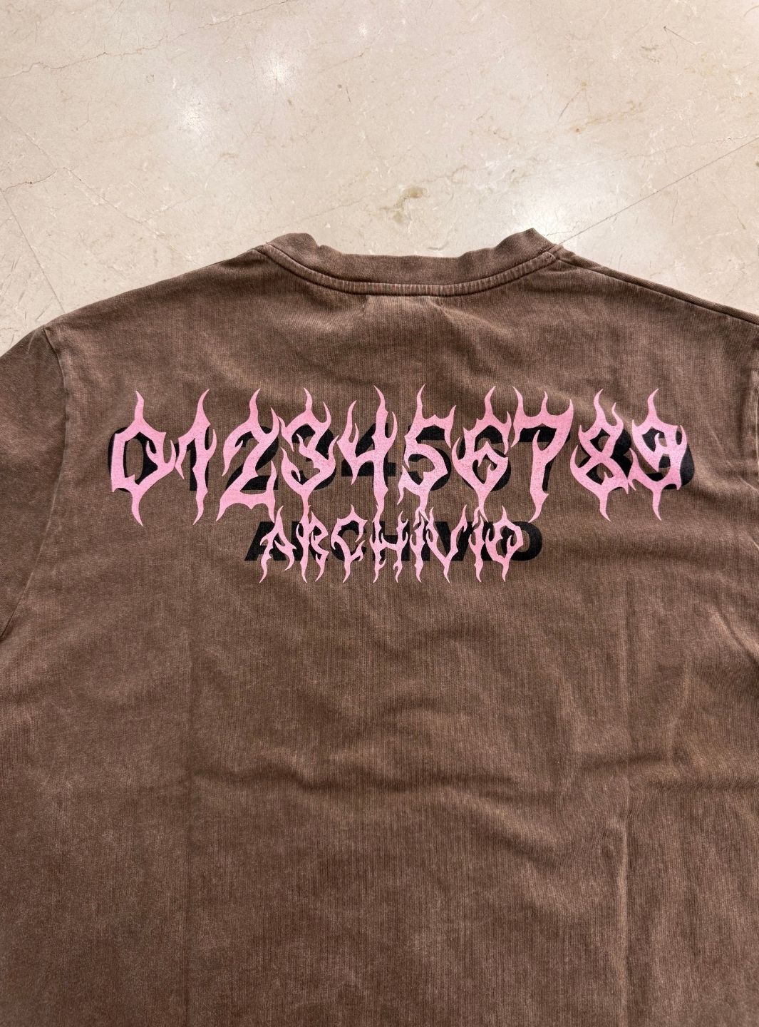 Numeri Archivio T-Shirt Washed Brown Pink - Image 5