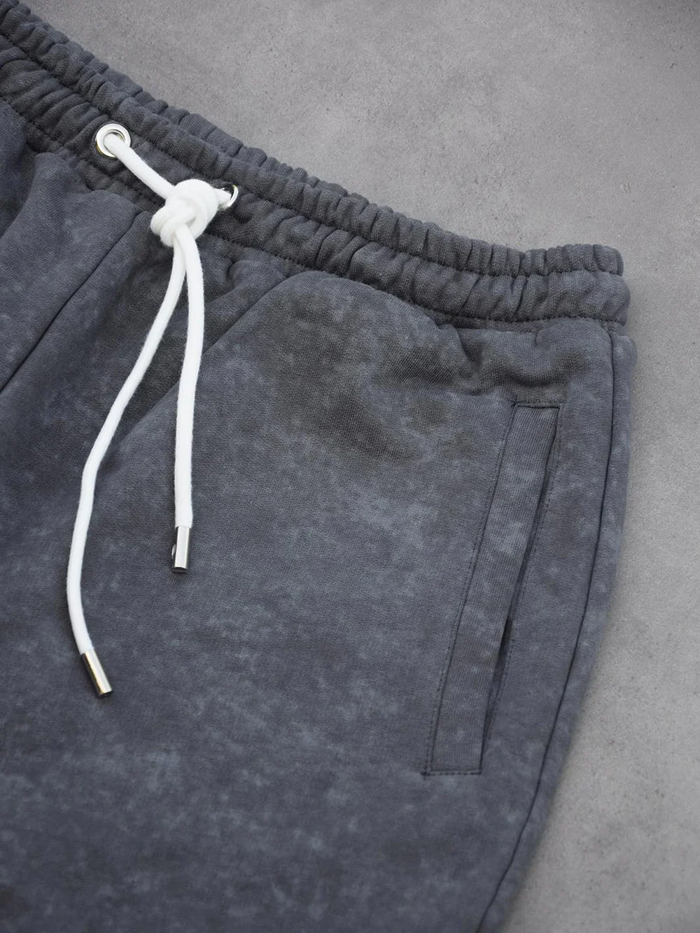 Pantalón Everyday Shorts Washed Grey - Image 4